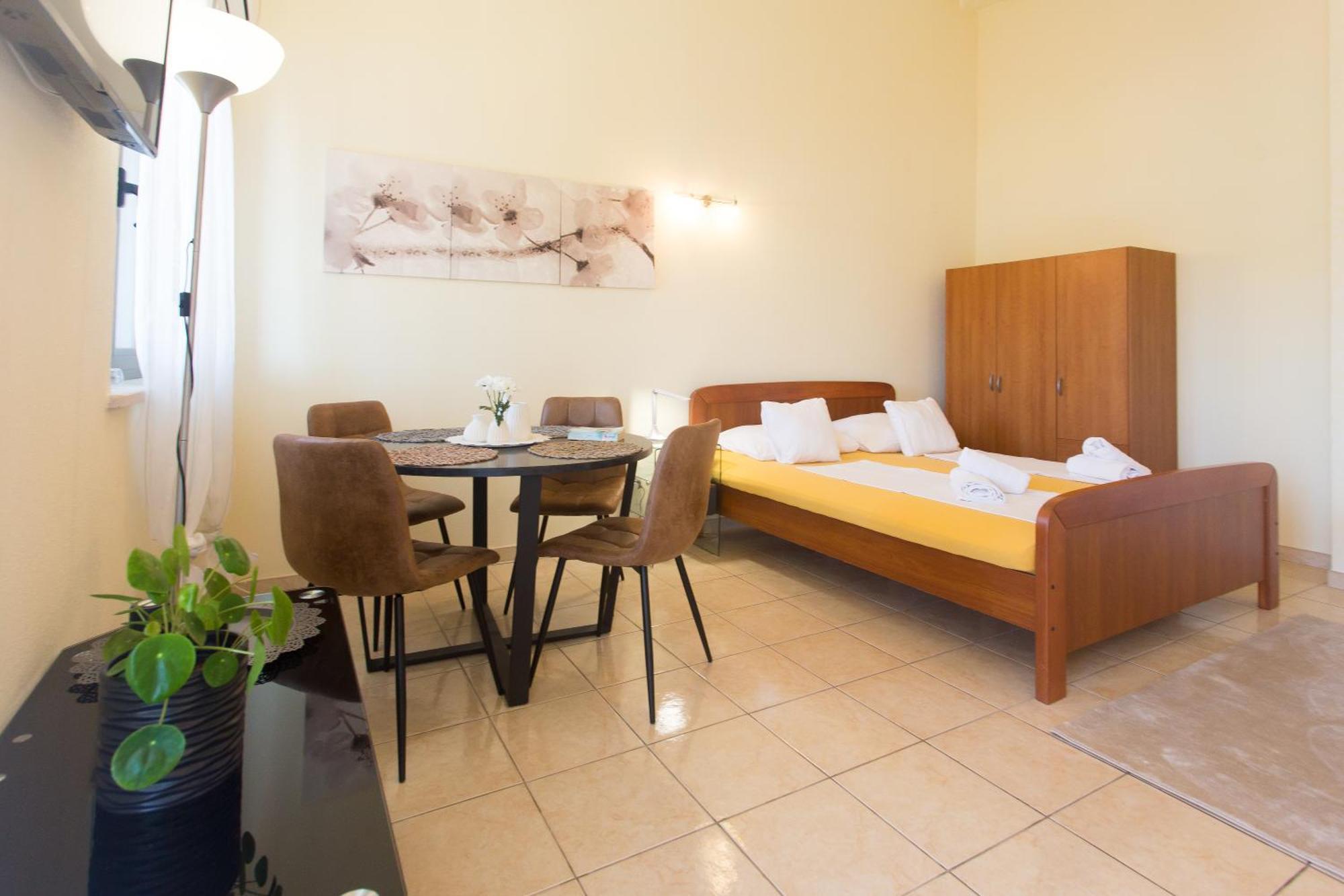 Apartmani Stanic سيغيت فغانييتْسا الغرفة الصورة